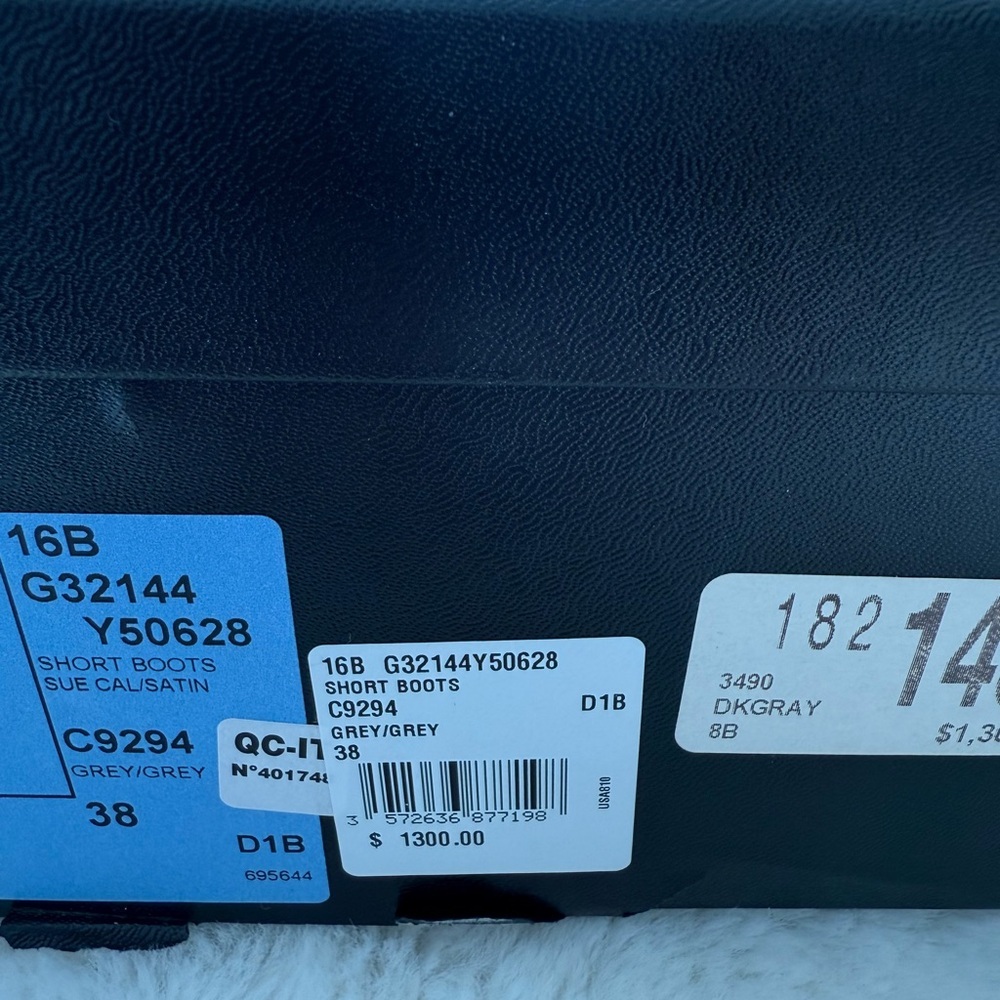 CHANEL women suede dark grey boots size 38 EU Authentic Retail 1750$ - Picture 12 of 12